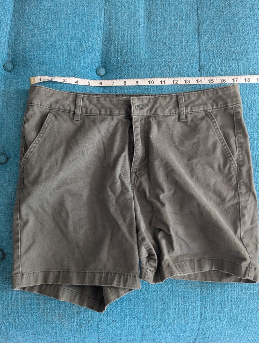 a.N.a. Olive Green Cotton Shorts